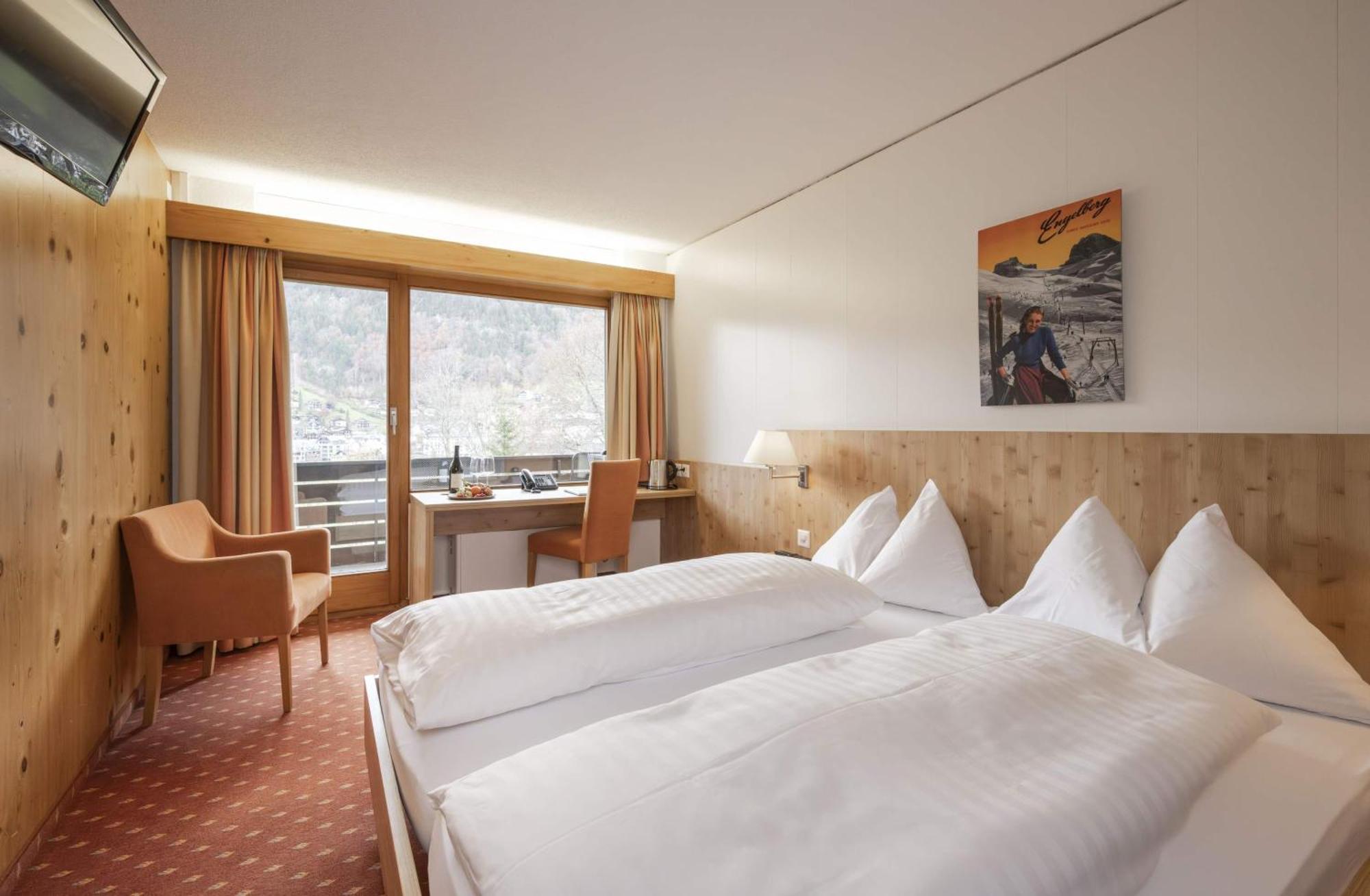 Hotel Restaurant Baenklialp Енгелберг Екстериор снимка