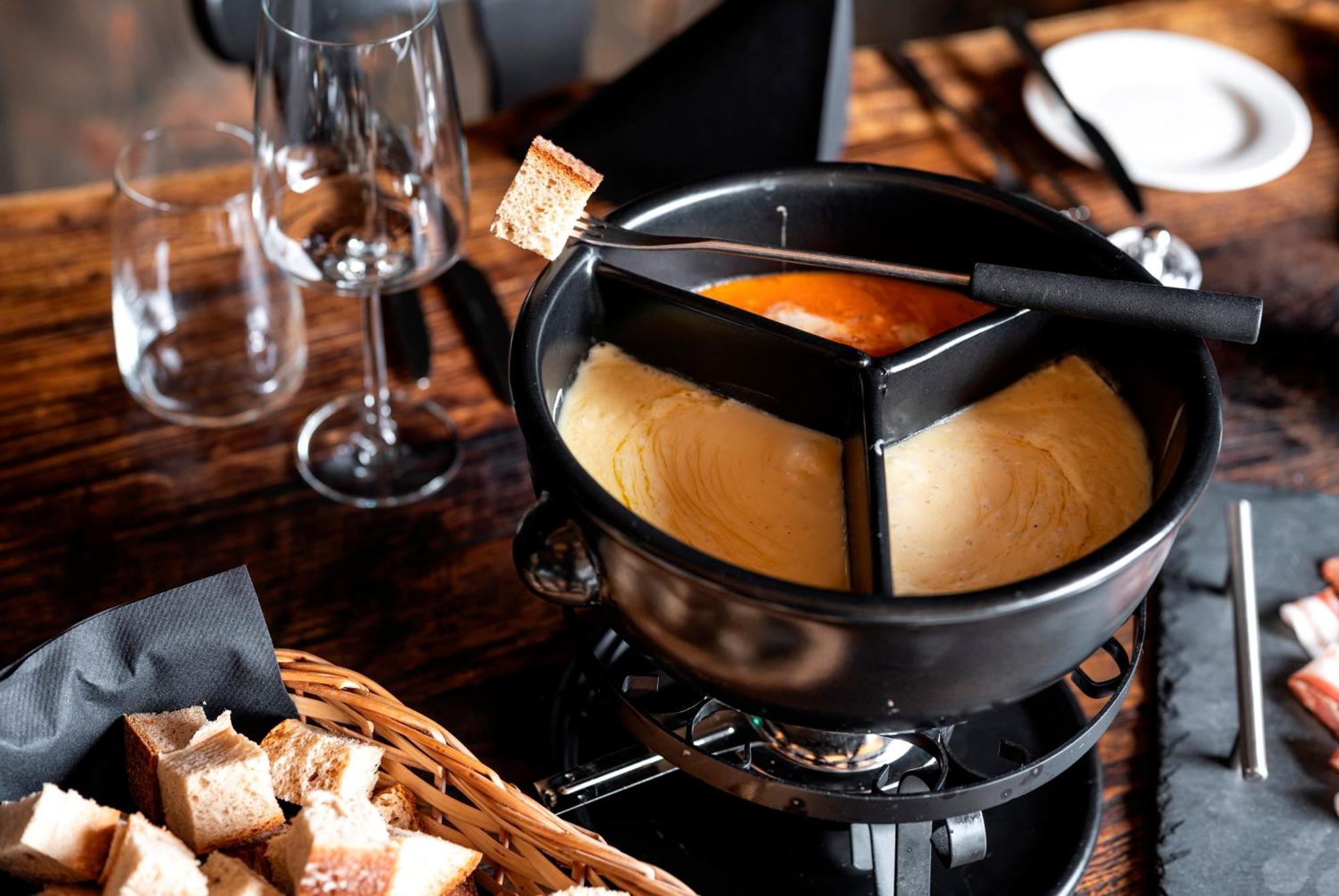 Hotel Restaurant Baenklialp Енгелберг Екстериор снимка